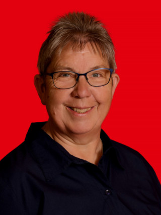 083 Karin Alpers 1920x2560
